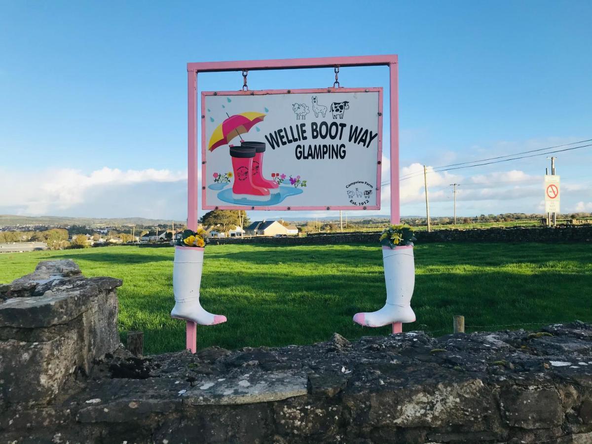 The Beautiful Lazy Llama Shepherd Hut Farm Stay Ballyshannon Exterior photo